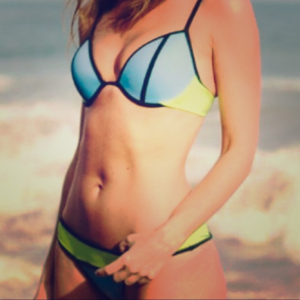 Victoria’s Secret Color Block Bikini Top!